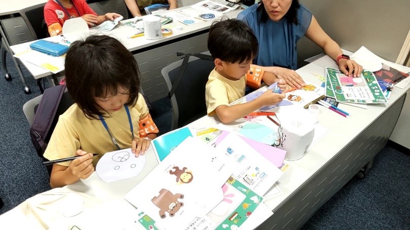 東京新聞「こども記者が行く！」の様子