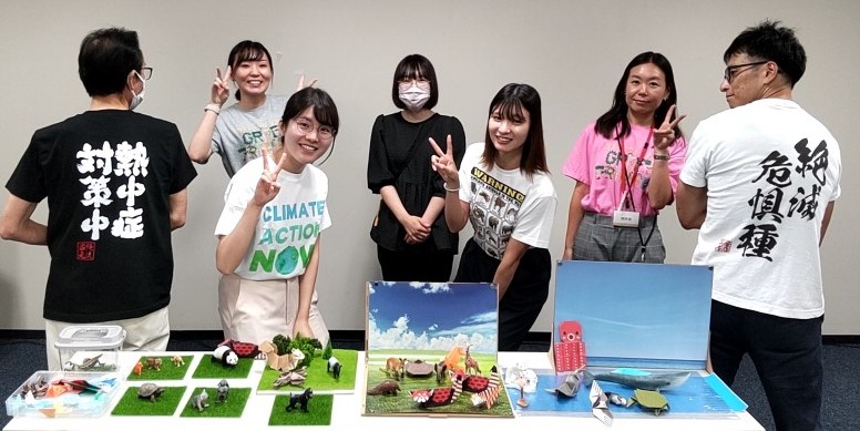 東京新聞「こども記者が行く！」の様子
