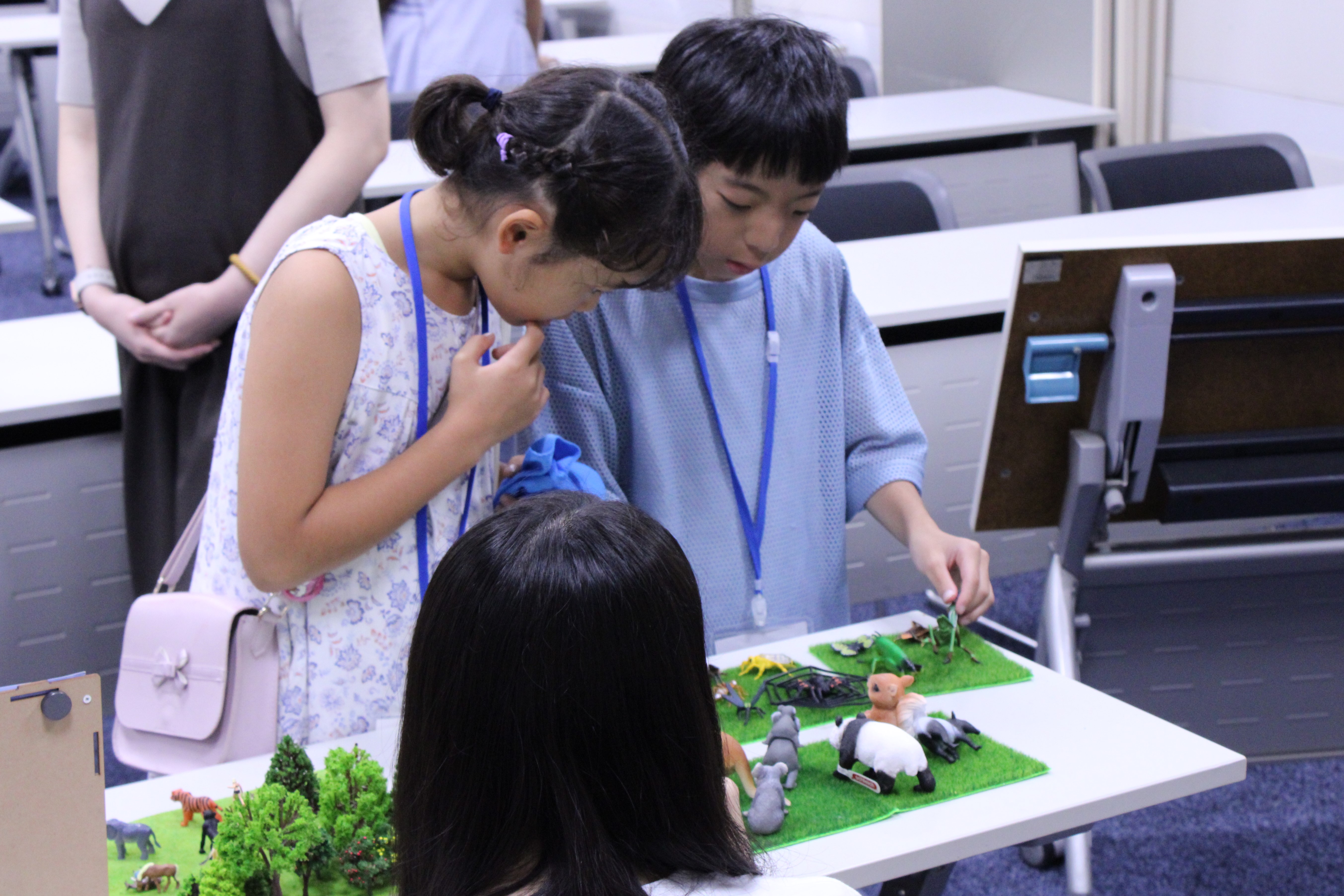 東京新聞「こども記者が行く！」の様子