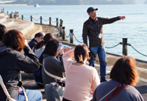 事例収集、動向調査の様子