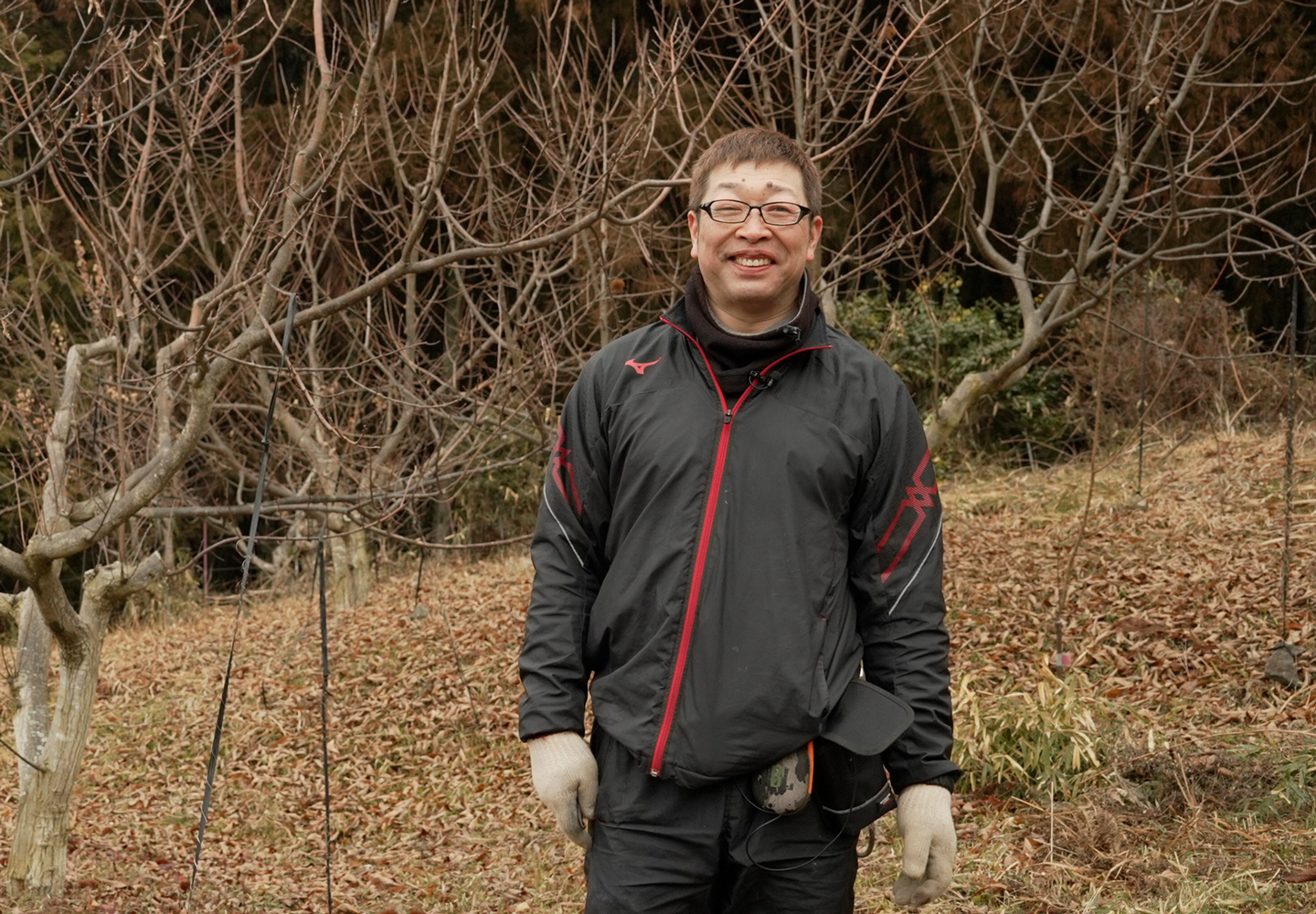 和菓子職人と栗園の管理者として活動している角村茂さん。